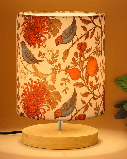 Small Pine Table Lamp-Wooden Bedside Lamp Simple Bedroom Light Linen Shade Mini Desk Lamp Nightstand Lamps