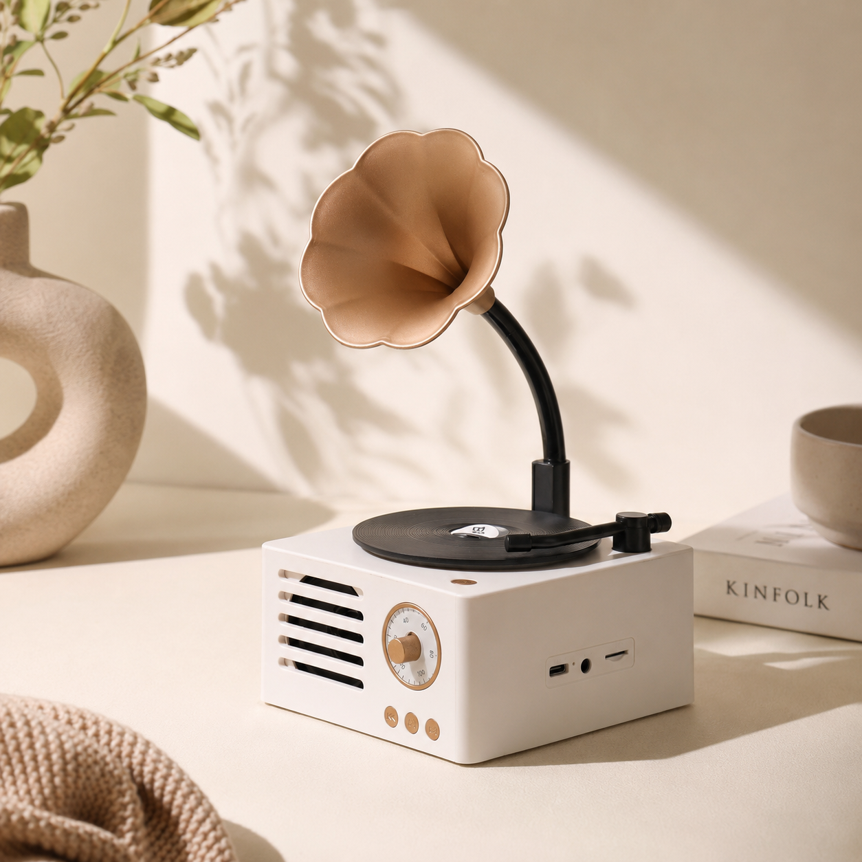 White Retro Gramophone Bluetooth Speaker with FM Radio